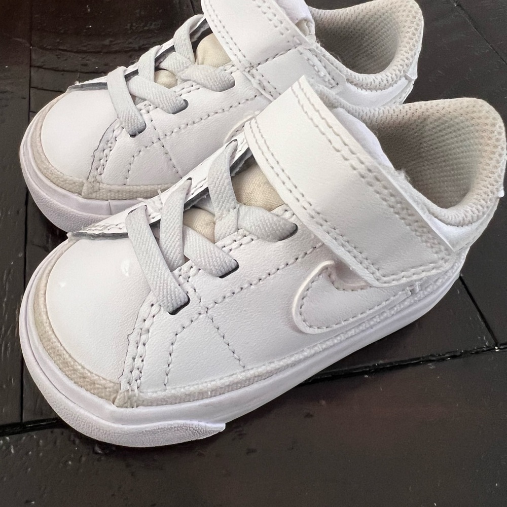 Nike Court Legacy 4C
